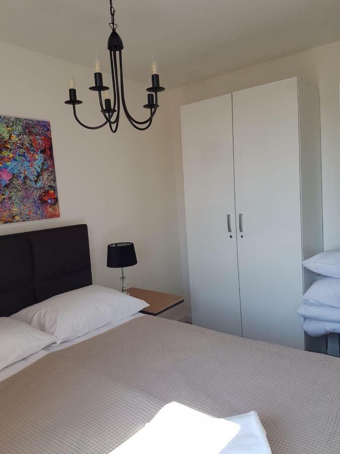 Fok Sztormowy Apartment เฮล ภายนอก รูปภาพ